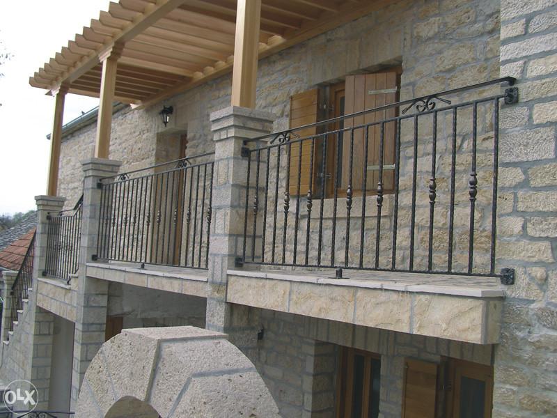 Kovane željezne ograde